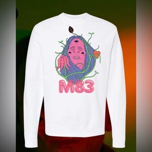 M83 Fantasy Monster Flowers White
Crewneck